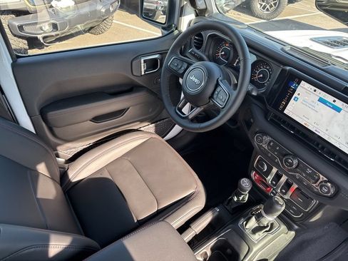 New 2026 Jeep Wrangler Rubicon AWD/4WD image 22