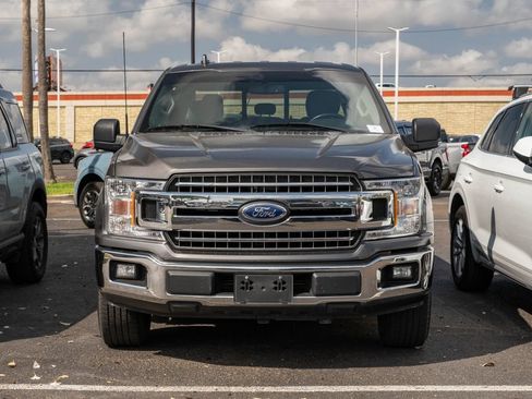 Used 2018 Ford F150 XLT w/ Equipment Group 302A Luxury RWD image 2