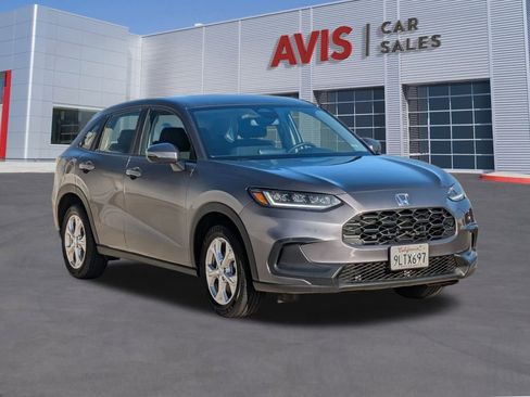 Used 2025 Honda HR-V LX image 3