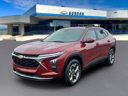 Used 2025 Chevrolet Trax LT w/ LT Convenience Package