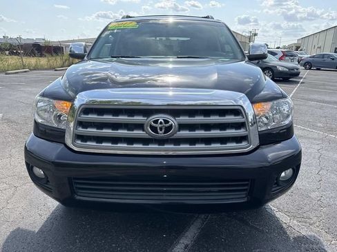 Used 2017 Toyota Sequoia Limited AWD/4WD image 2