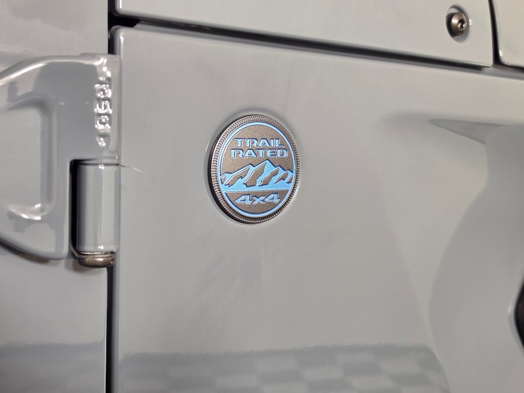 Used 2024 Jeep Wrangler Unlimited w/ Convenience Group AWD/4WD image 43