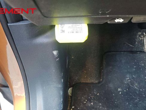 Used 2024 Buick Envista Preferred w/ Advanced Safety Package image 8