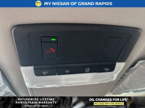 New 2025 Nissan Altima 2.5 SR image 22