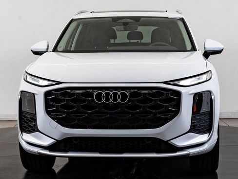 New 2026 Audi Q3 quattro 2.0T image 2