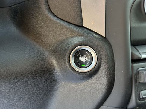 Used 2024 Chevrolet Silverado 2500 W/T image 27