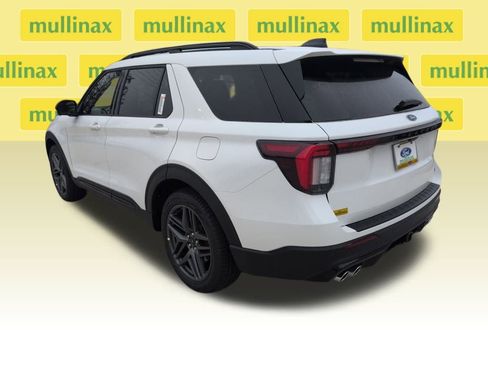 New 2026 Ford Explorer ST image 9