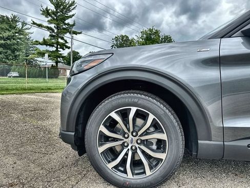 New 2026 Ford Explorer ST-Line AWD/4WD image 20