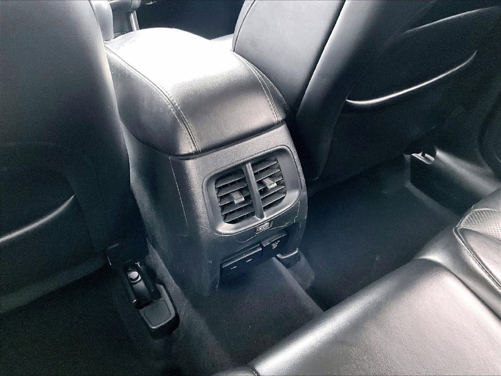 Used 2019 Jeep Cherokee Limited AWD/4WD image 12