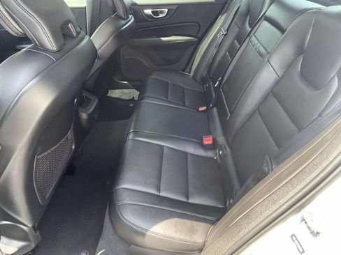 Used 2024 Volvo S60 B5 Core AWD/4WD image 11
