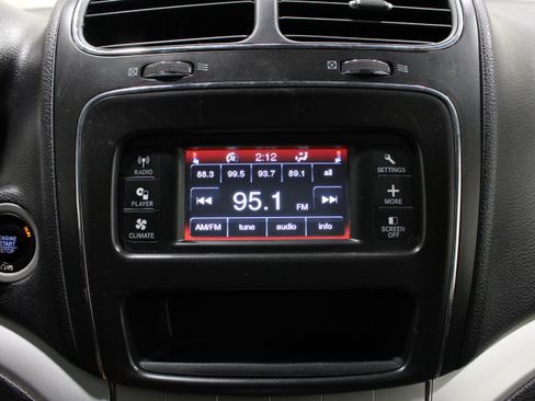 Used 2018 Dodge Journey SE FWD image 13