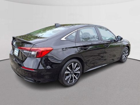 Certified 2024 Honda Civic EX image 11