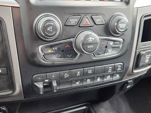 Used 2018 RAM 2500 Power Wagon w/ Leather & Luxury Group image 23