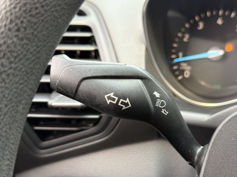 Used 2017 Ford Escape SE FWD image 29