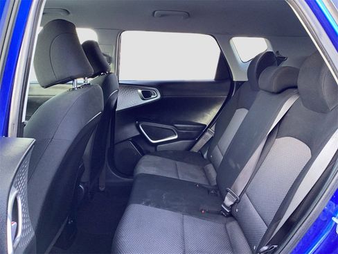 Used 2022 Kia Soul X-Line image 31