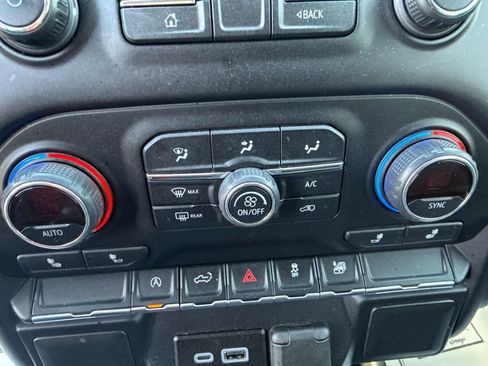 Used 2019 Chevrolet Silverado 1500 LT w/ All-Star Edition image 24