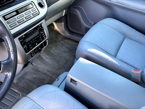 Used 2003 Toyota Sienna XLE image 16