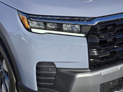 New 2026 Honda Pilot Elite image 10