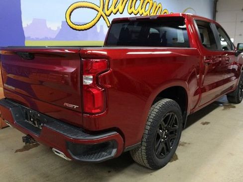 Used 2024 Chevrolet Silverado 1500 RST w/ Z71 Off-Road Package AWD/4WD image 4