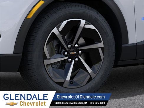New 2026 Chevrolet Equinox EV LT image 9
