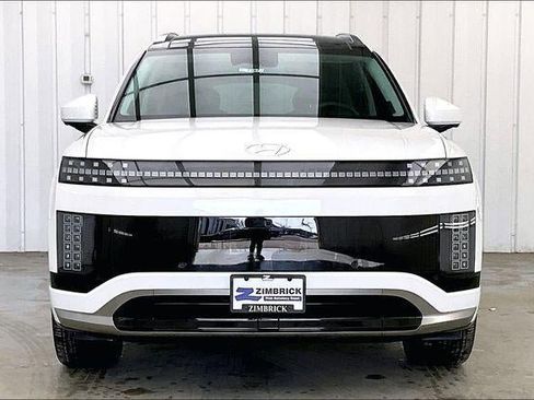 New 2026 Hyundai Ioniq 9 Calligraphy image 22