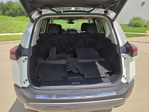 Used 2023 Nissan Rogue SL w/ SL Premium Package AWD/4WD image 9