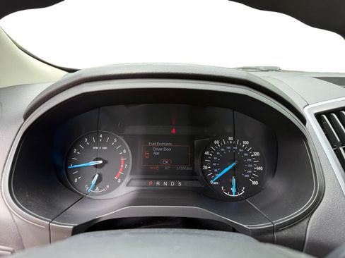 Used 2020 Ford Edge SE FWD image 14