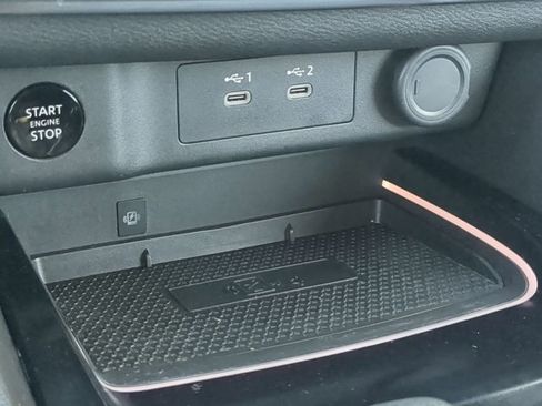Certified 2025 Nissan Rogue SL w/ Tech Package FWD image 23