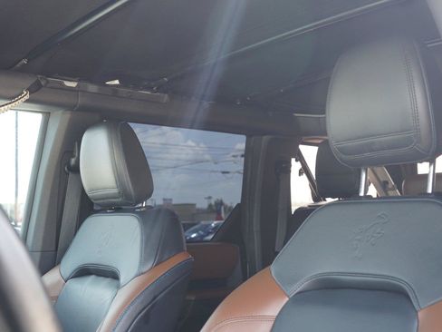 Used 2021 Ford Bronco Outer Banks AWD/4WD image 12