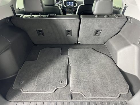 Used 2023 GMC Terrain SLT AWD/4WD image 22