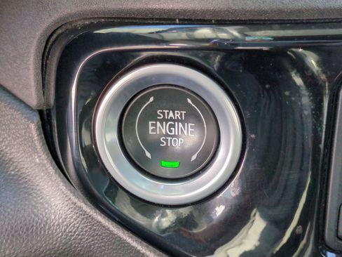 Used 2022 Chevrolet Silverado 1500 LTZ w/ LTZ Premium Package image 23