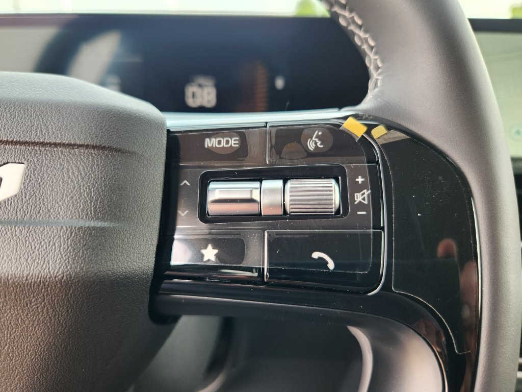 New 2027 Kia Carnival EX FWD image 16