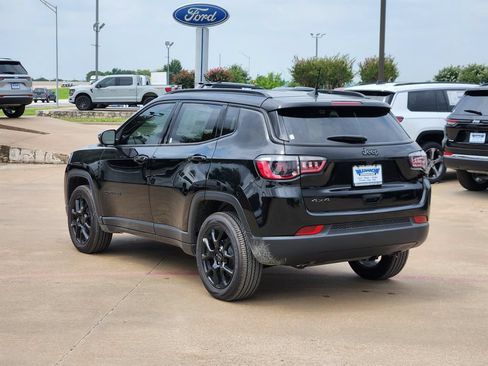 New 2026 Jeep Compass Latitude AWD/4WD image 3