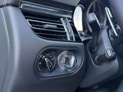 New 2026 Porsche Macan S image 15