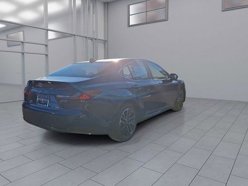 New 2026 Toyota Camry XLE image 5