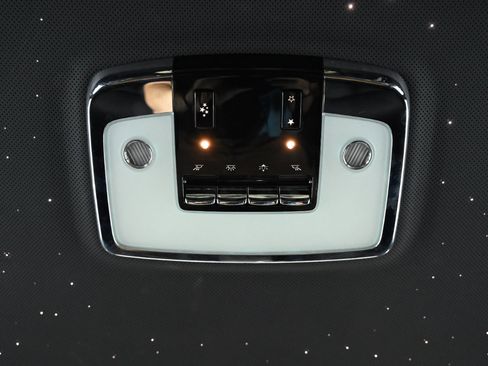 Used 2023 Rolls-Royce Cullinan image 44