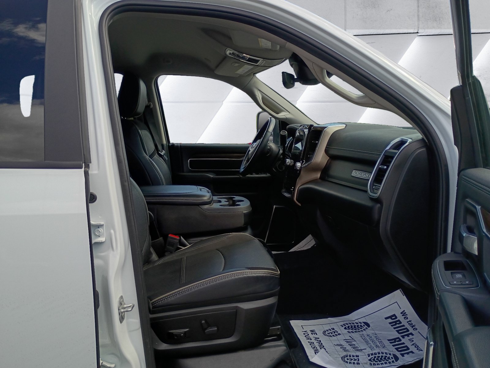 Used 2024 RAM 2500 Laramie w/ Safety Group AWD/4WD image 18