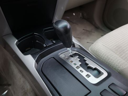 Used 2005 Toyota 4Runner SR5 RWD image 14