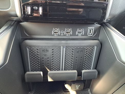 New 2026 RAM 1500 Laramie w/ Night Edition image 31