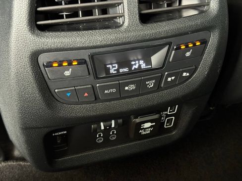 Used 2022 Honda Pilot Touring image 27