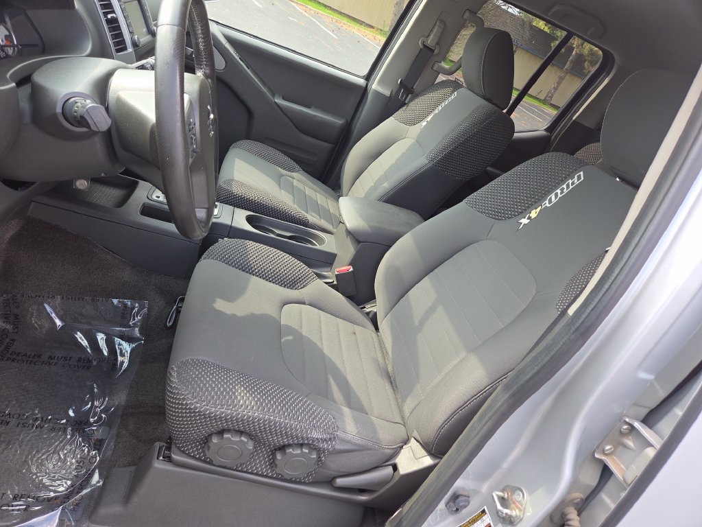 Used 2018 Nissan Frontier PRO-4X AWD/4WD image 27