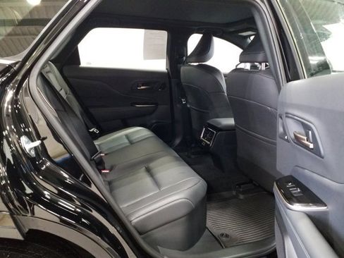 Used 2025 Toyota Crown Signia w/ Advanced Technology Package image 17