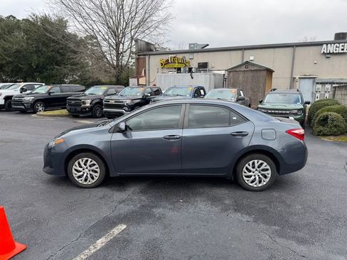 Used 2018 Toyota Corolla LE image 5
