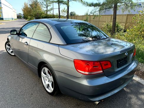 Used 2010 BMW 328i Convertible image 15