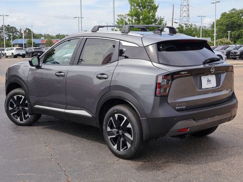 New 2026 Nissan Kicks SV AWD/4WD image 2