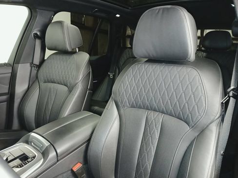 Used 2023 BMW X5 M50i AWD/4WD image 11
