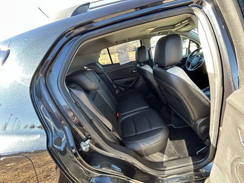 Used 2016 Chevrolet Trax LTZ w/ Midnight Edition image 38