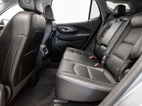 Used 2024 GMC Terrain SLT AWD/4WD image 22