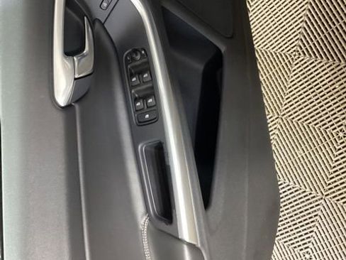 Used 2018 Volvo V60 T5 Dynamic image 17