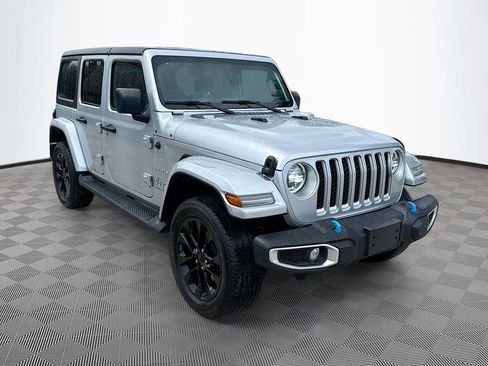 Used 2023 Jeep Wrangler Unlimited Sahara w/ Cold Weather Group AWD/4WD image 4
